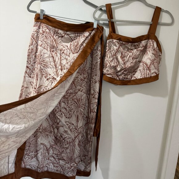 🌴 VICI Mariza Tropical Print Satin Set (Top + Skirt) - Size L/XL, Brand New 🌴 - Picture 8 of 14
